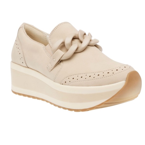 NEW 9 Dolce Vita Bizzie Platform Wedge Loafer Sneaker w/ Chain Detail - Dune - Picture 2 of 13